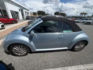 Volkswagen New Beetle Convertible 2010 Final Edition PZEV 2dr Convertible