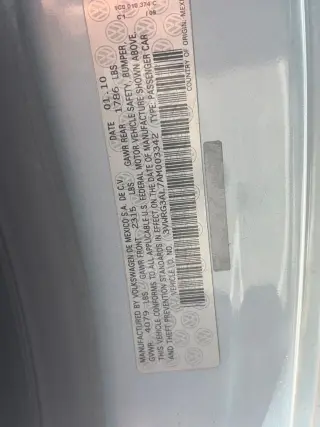 Volkswagen New Beetle Convertible 2010 Final Edition PZEV 2dr Convertible