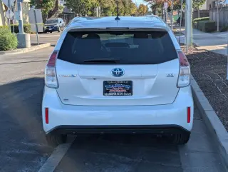 2016 Toyota Prius v