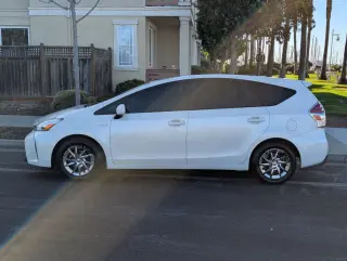 2016 Toyota Prius v