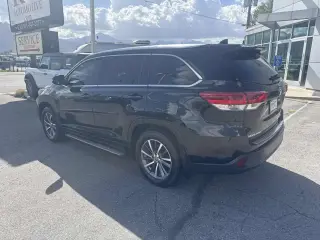 2017 Toyota Highlander