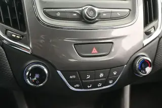 Chevrolet Cruze 2019 LT 4dr Sedán