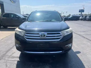 Toyota Highlander 2011 AWD Base 4dr SUV