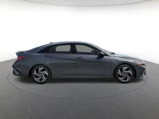 Hyundai ELANTRA 2026 SEL Sport Premium 4dr Sedán