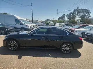 BMW Serie 3 2022 330i 4dr Sedán