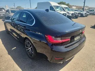 BMW Serie 3 2022 330i 4dr Sedán