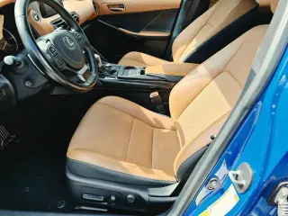 Lexus IS 300 2023 4dr Sedan