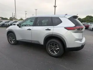Nissan Rogue 2024 S 4dr Crossover