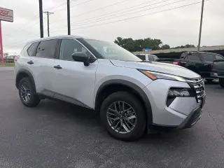 Nissan Rogue 2024 S 4dr Crossover