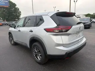 Nissan Rogue 2024 S 4dr Crossover