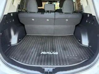 Toyota RAV4 2017 AWD LE 4dr SUV