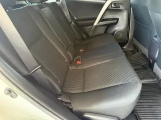Toyota RAV4 2017 AWD LE 4dr SUV