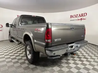 Ford F-350 Super Duty 2006 Lariat 4dr Crew Cab 4WD SB