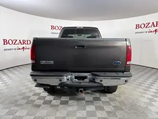 Ford F-350 Super Duty 2006 Lariat 4dr Crew Cab 4WD SB