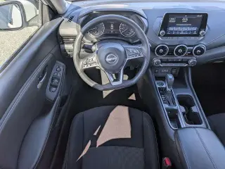 Nissan Sentra 2024 SV 4dr Sedán