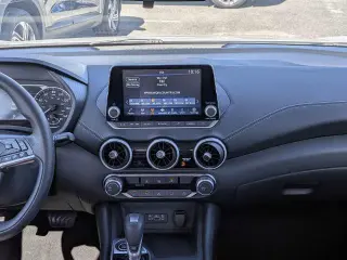 Nissan Sentra 2024 SV 4dr Sedán
