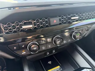 Honda Accord Hybrid 2025 Touring 4dr Sedán