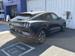 Ford Mustang Mach-E 2023 AWD Premium 4dr SUV