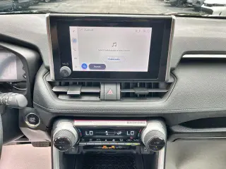 Toyota RAV4 2024 XLE 4dr SUV
