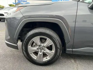 Toyota RAV4 2024 XLE 4dr SUV