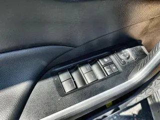 Toyota RAV4 2025 XLE SUV de 4 puertas
