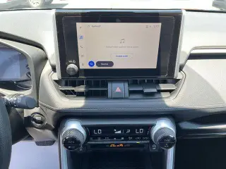 Toyota RAV4 2025 XLE 4 SUV