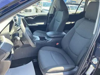 Toyota RAV4 2025 XLE 4 SUV