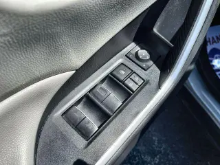 Toyota RAV4 2024 XLE SUV 4 puertas