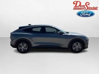 Ford Mustang Mach-E 2023 Select 4dr SUV
