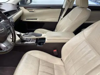 Lexus ES 350 2016 Sedán de 4 puertas