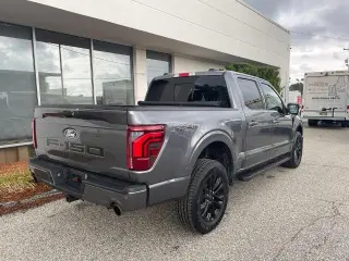 Ford F-150 2024 4x4 Lariat 4p SuperCab 5.5 ft. CB