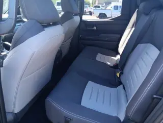 Toyota Tacoma 2024 4x4 SR5 4dr Double Cab 5.0 ft SB