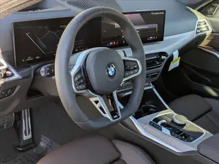 Sedán BMW 3 Series 2025 AWD 330i xDrive 4dr