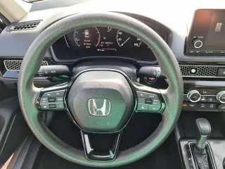 Honda Civic 2025 LX 4dr Sedán