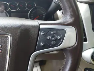 GMC Yukon 2017 4x4 SLT 4p SUV