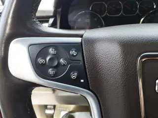 GMC Yukon 2017 4x4 SLT 4p SUV