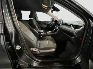 Toyota RAV4 2021 XLE 4dr SUV