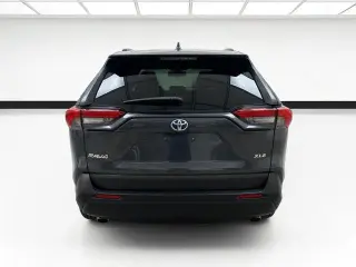 Toyota RAV4 2021 XLE 4dr SUV