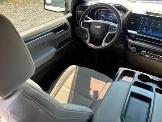 Chevrolet Silverado 1500 2023 4x4 LT 4dr Crew Cab 5.8 ft. SB w/1LT