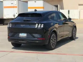 Ford Mustang Mach-E 2024 Premium 4p SUV