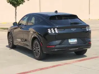 Ford Mustang Mach-E 2024 Premium 4p SUV