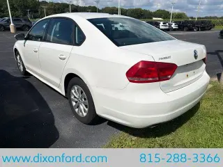Volkswagen Passat 2012 S PZEV 4dr Sedán 5P