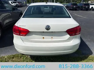 Volkswagen Passat 2012 S PZEV 4dr Sedán 5P