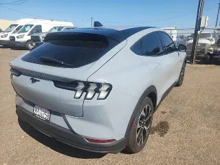 Ford Mustang Mach-E 2024 Select 4dr SUV