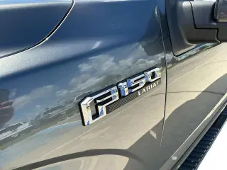 Ford F-150 2019 4x4 Lariat 4p SuperCab 5.5 ft. CB