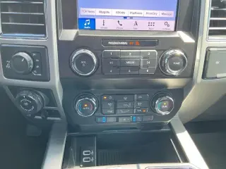 Ford F-150 2019 4x4 Lariat 4p SuperCab 5.5 ft. CB