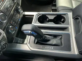 Ford F-150 2019 4x4 Lariat 4p SuperCab 5.5 ft. CB