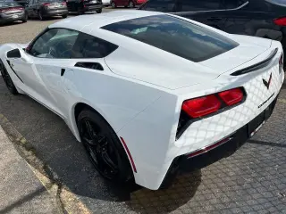 Chevrolet Corvette 2017 Stingray 2dr Coupe w/1LT