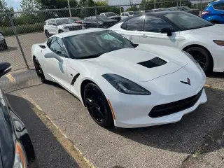 Chevrolet Corvette 2017 Stingray 2dr Coupe w/1LT