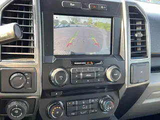Ford F-150 2018 4x4 XLT 4dr SuperCrew 5.5 ft. SB